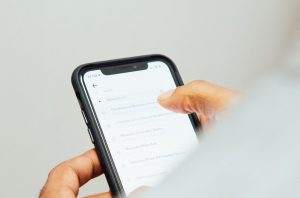 Setting Lokasi iPhone yang Jarang Diketahui Tapi Penting Banget