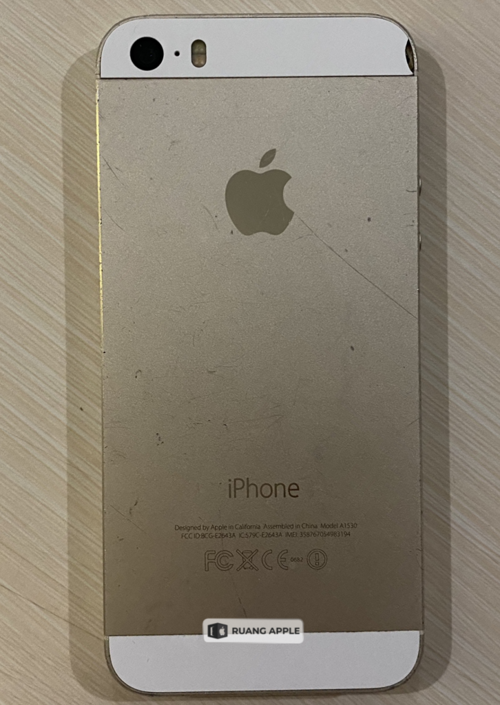 Cara Aman Membersihkan Jamur pada Body iPhone Tanpa Merusak Cat