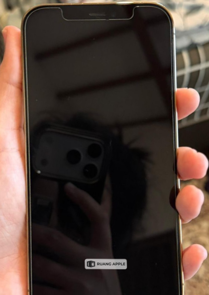 Solusi iPhone Tiba-tiba Mati Total Padahal Baterai Masih Banyak